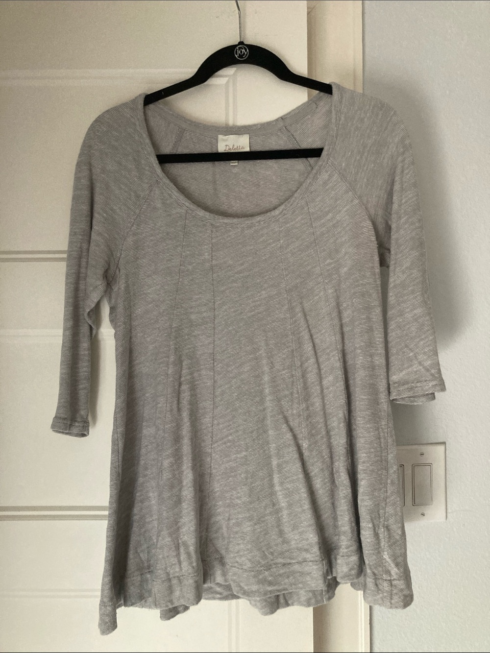 Anthropologie Heather Gray Scoop Neck Long Sleeve Tee